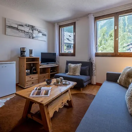 Gentianes - Center Next To Aiguille Du Midi Lift - By Cozee Apartment *